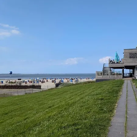 Krabbenbude - Modern Und Fusslaeufig Zum Dornum