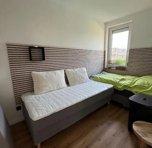Krabbenbude - Modern Und Fusslaeufig Zum * Dornum