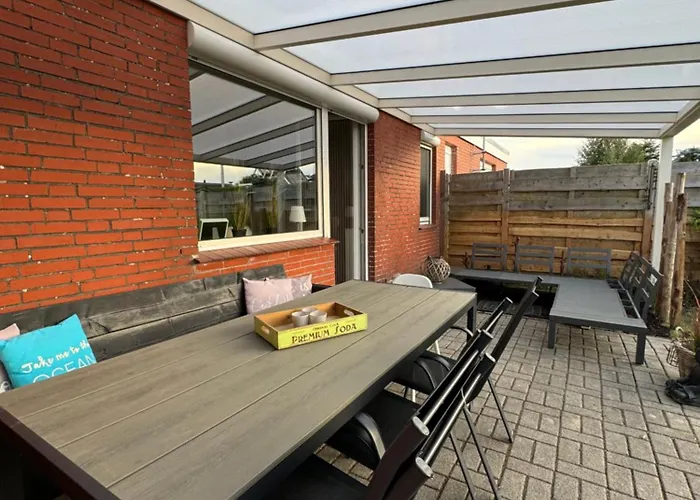 Krabbenbude - Modern Und Fusslaeufig Zum